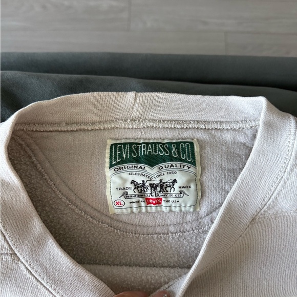 Vintage Levi Crewneck Sweater - Picture 2 of 2